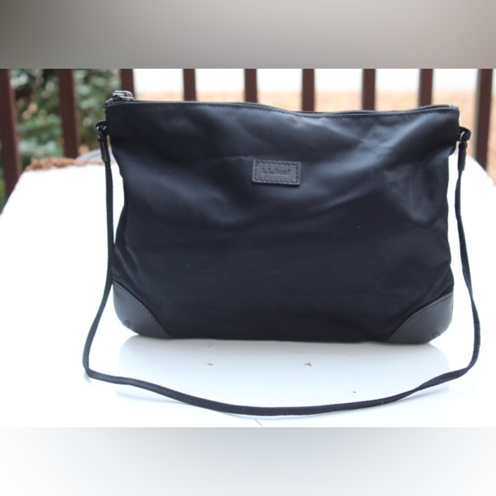 L.L. Bean cross body bag